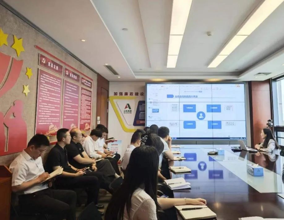 沥青乐鱼网页版登录入口及各权属单位组织开展“业务合同法律风险防范”专题讲座